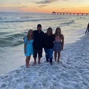 Meet your Posher, Sara